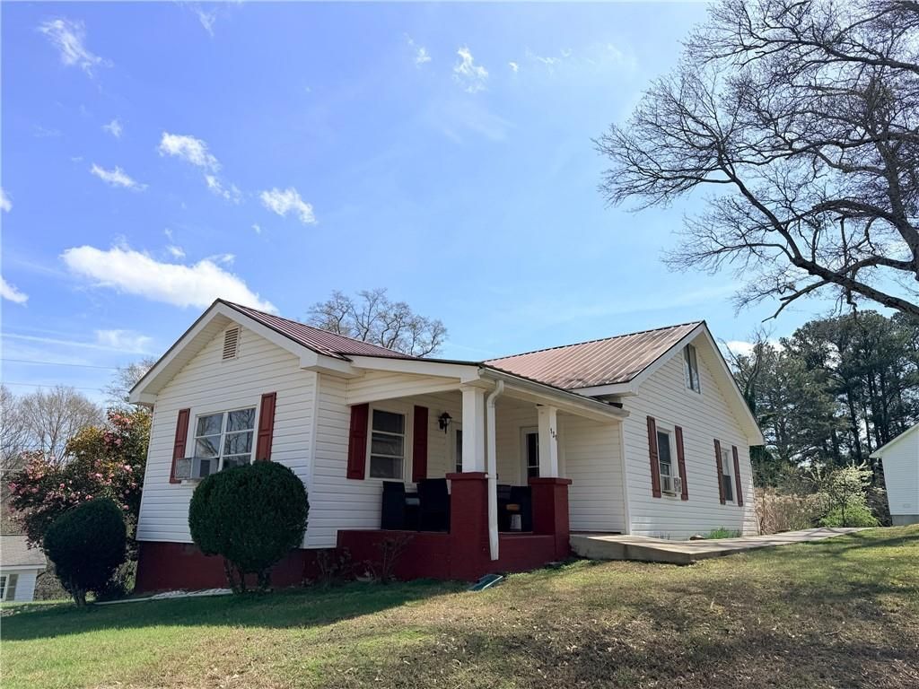 131 E Killian Street, Canton, GA 30114