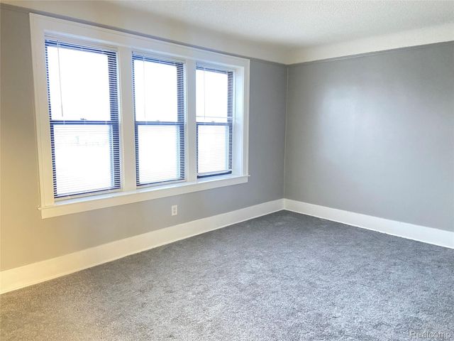 10301 W WARREN 2ND FLOOR W Warren Avenue, Dearborn, MI 48126