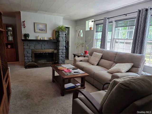 342 Coldenham Road, Walden, NY 12586