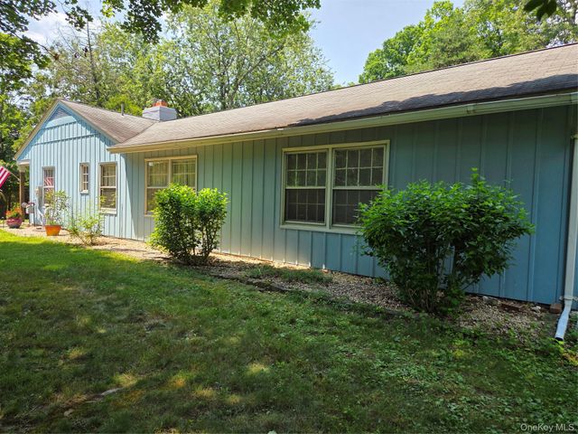 342 Coldenham Road, Walden, NY 12586