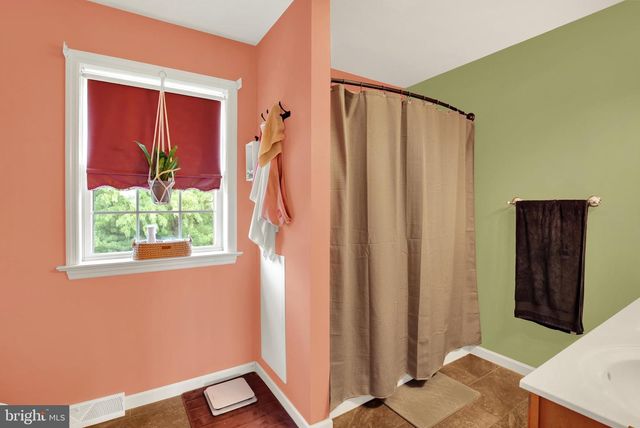 42 TOWER DR, Elizabethtown, PA 17022
