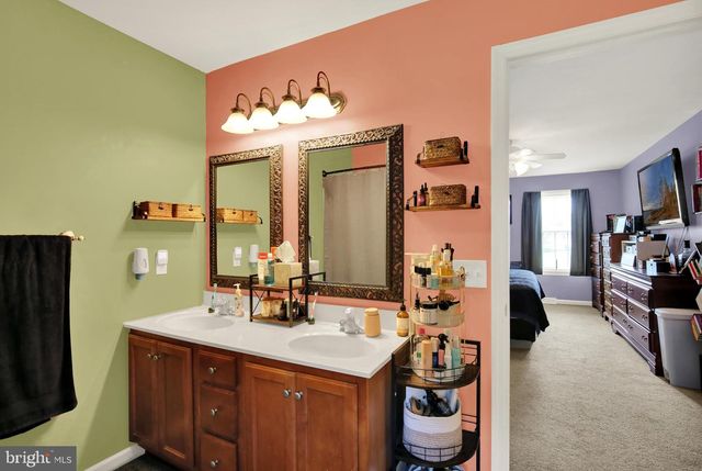 42 TOWER DR, Elizabethtown, PA 17022