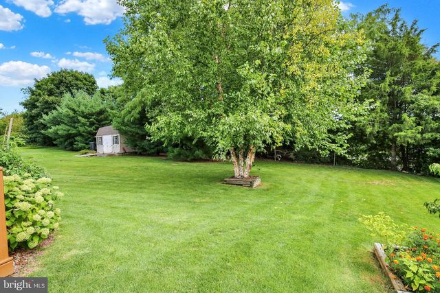 42 TOWER DR, Elizabethtown, PA 17022