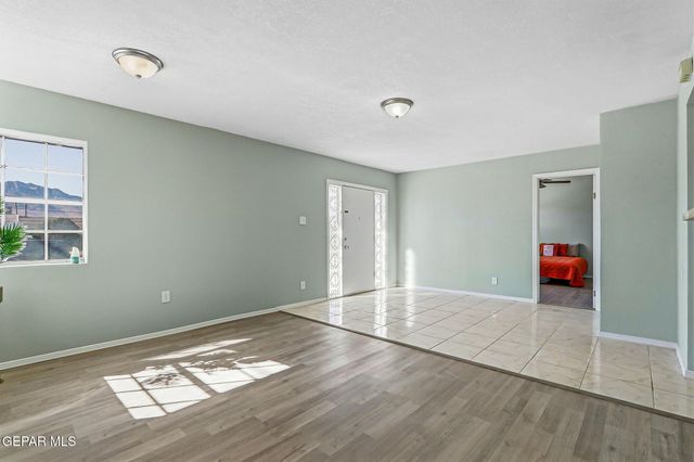 8804 MOUNT DELANO Drive, El Paso, TX 79904