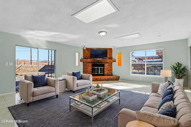 8804 MOUNT DELANO Drive, El Paso, TX 79904