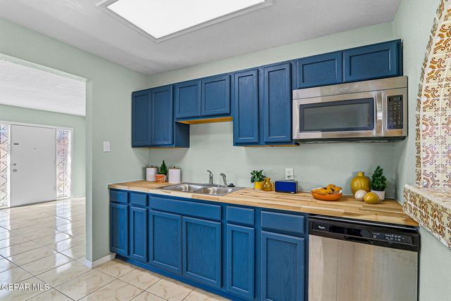 8804 MOUNT DELANO Drive, El Paso, TX 79904