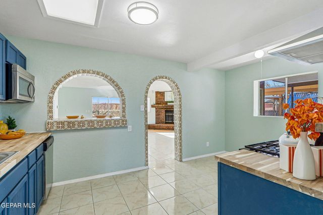 8804 MOUNT DELANO Drive, El Paso, TX 79904