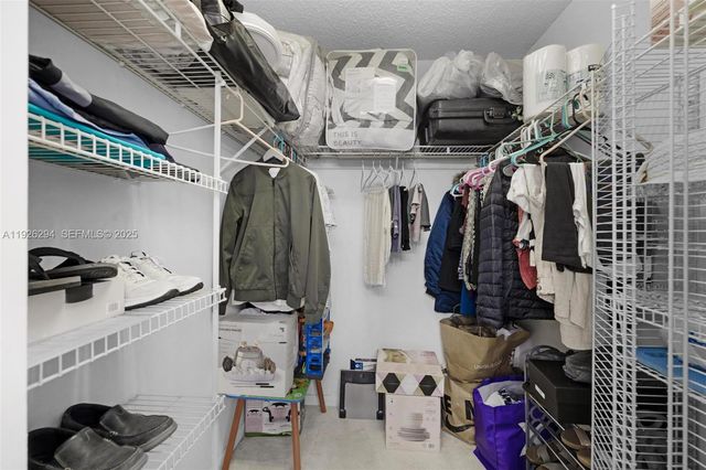 900 SW 142nd Ave 306L, Pembroke Pines, FL 33027