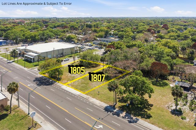 1805 Orange Avenue, Fort Pierce, FL 34950