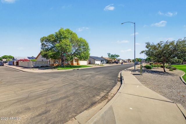 8024 E DOVER Street, Mesa, AZ 85207