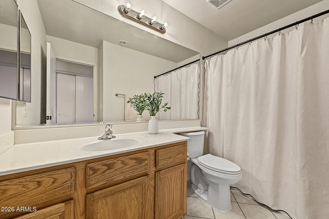 8024 E DOVER Street, Mesa, AZ 85207