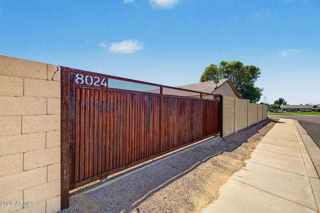 8024 E DOVER Street, Mesa, AZ 85207