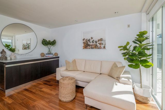 1601 W Ave 208 208, Miami Beach, FL 33139