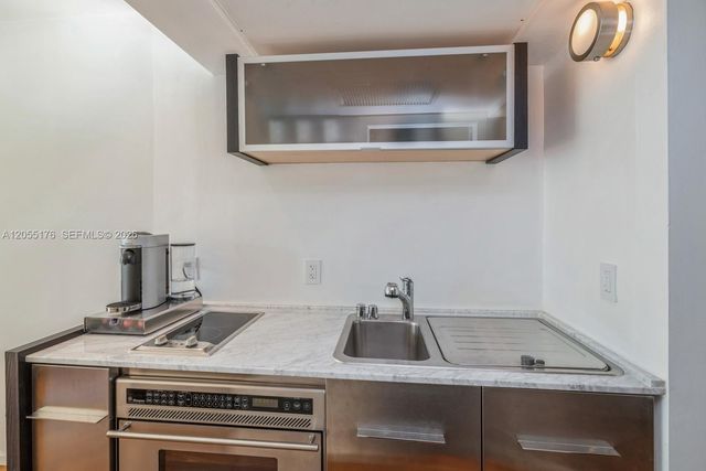 1601 W Ave 208 208, Miami Beach, FL 33139