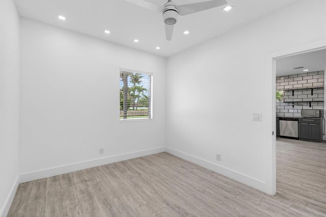 517 NW 1st Street, Delray Beach, FL 33444