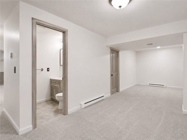 401 Lexington Dr, Southwest Greensburg Boro, PA 15601