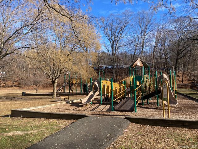 7 Jane Street, Hartsdale, NY 10530