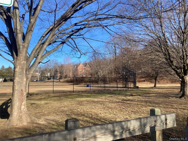 7 Jane Street, Hartsdale, NY 10530