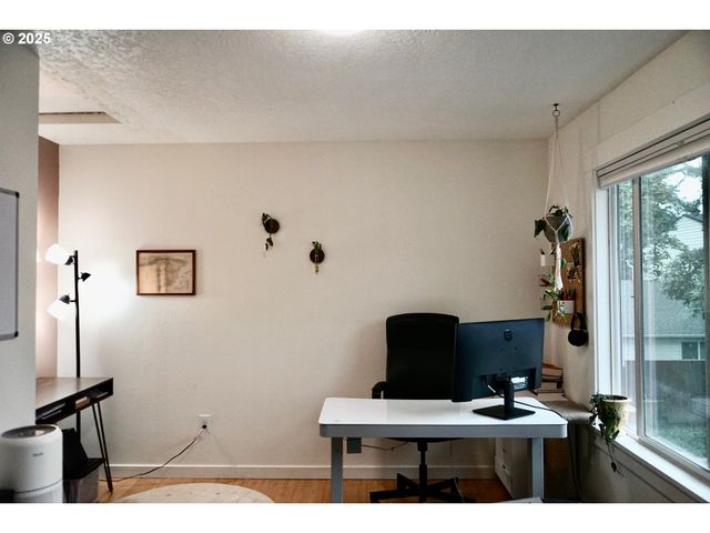 28740 Sw PARKWAY Ave D4, Wilsonville, OR 97070