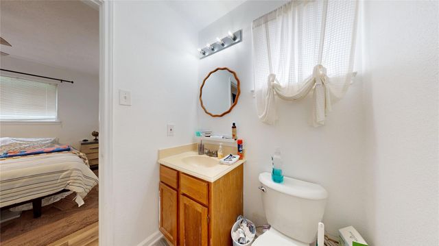 3902 Victoria Avenue, Dickinson, TX 77539