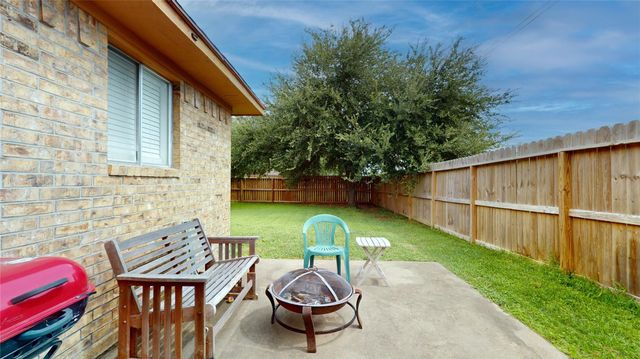 3902 Victoria Avenue, Dickinson, TX 77539