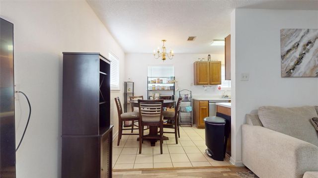 3902 Victoria Avenue, Dickinson, TX 77539