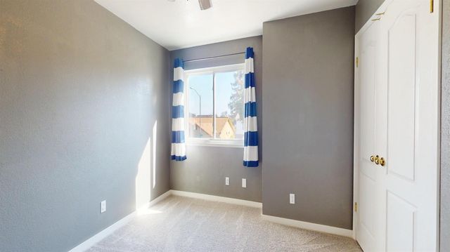 4622 W Griffith Way, Fresno, CA 93722