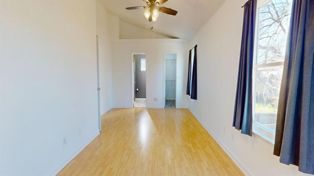 4622 W Griffith Way, Fresno, CA 93722