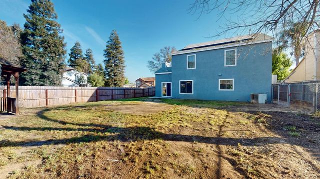 4622 W Griffith Way, Fresno, CA 93722