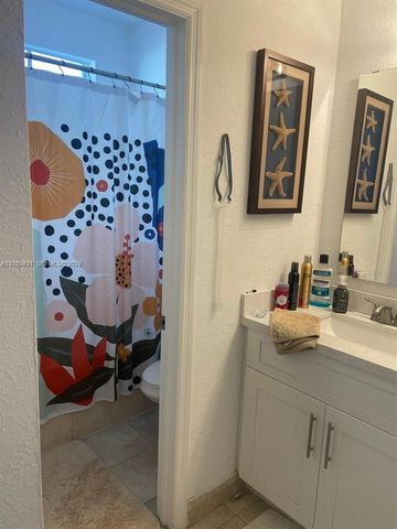 11425 NW 76th Terrace 0, Doral, FL 33178