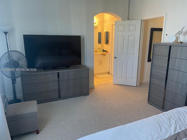 11425 NW 76th Terrace 0, Doral, FL 33178