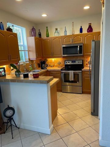 11425 NW 76th Terrace 0, Doral, FL 33178