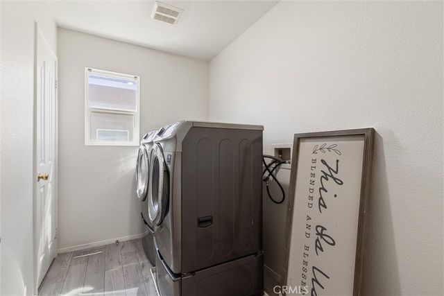 43354 Sunny Ln, Lancaster, CA 93536