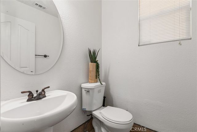 43354 Sunny Ln, Lancaster, CA 93536