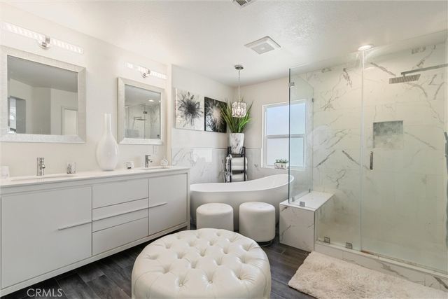 43354 Sunny Ln, Lancaster, CA 93536