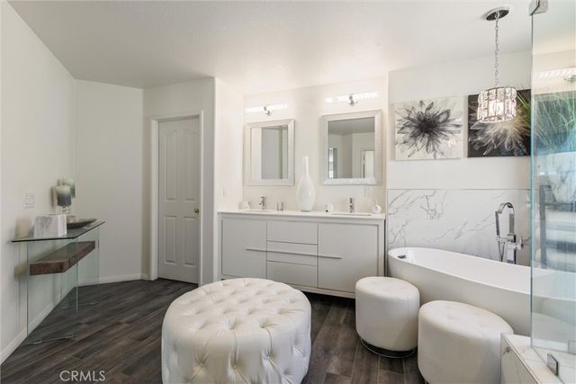 43354 Sunny Ln, Lancaster, CA 93536