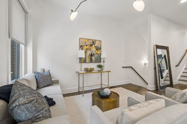 719 Bradford Ave, Nashville, TN 37204