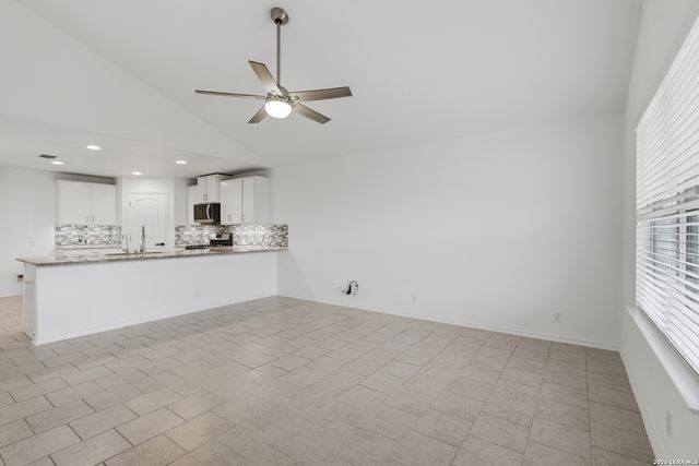 14012 Shivers Cv, San Antonio, TX 78254