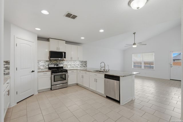 14012 Shivers Cv, San Antonio, TX 78254