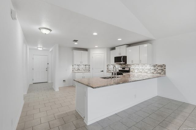 14012 Shivers Cv, San Antonio, TX 78254