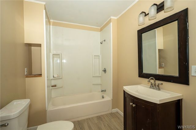 17 Harold Place, Lancaster, NY 14086