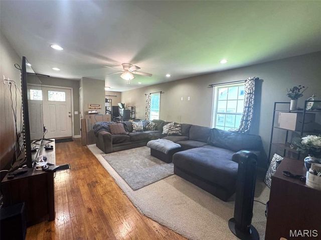 627 Pine Street, Hannibal, MO 63401
