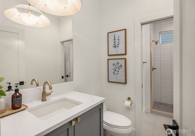 13755 NE 101st Street, Kirkland, WA 98033