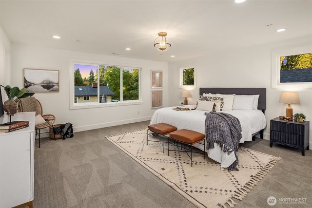 13755 NE 101st Street, Kirkland, WA 98033