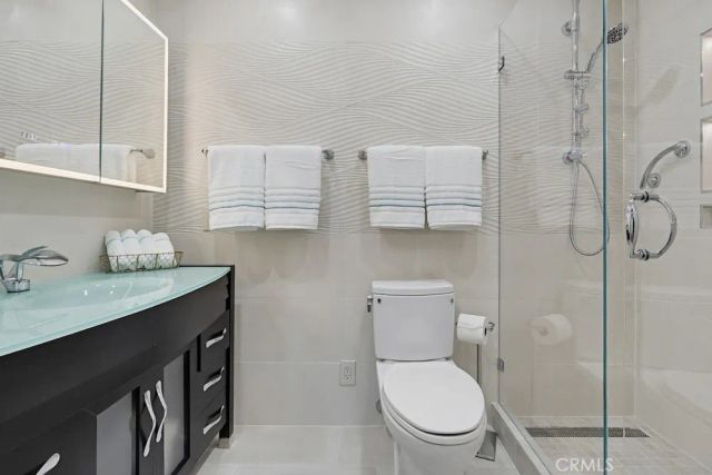 363 Newport Avenue 302, Long Beach, CA 90814