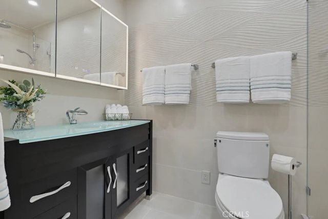 363 Newport Avenue 302, Long Beach, CA 90814
