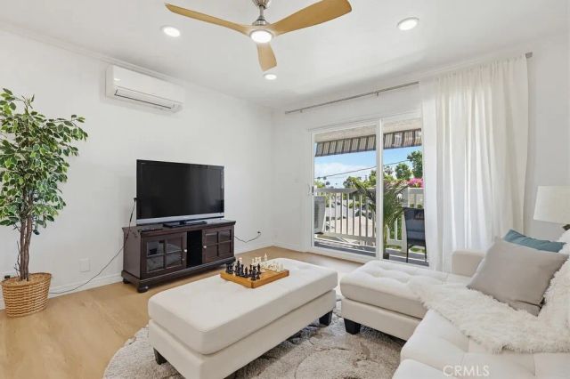 363 Newport Avenue 302, Long Beach, CA 90814