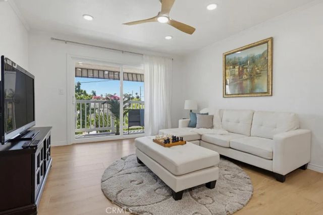 363 Newport Avenue 302, Long Beach, CA 90814