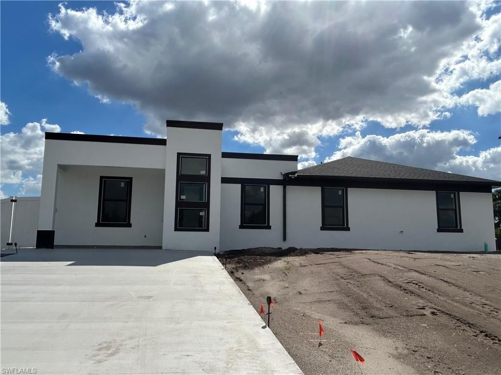 836/838 Milwaukee BLVD, LEHIGH ACRES, FL 33974 — exterior