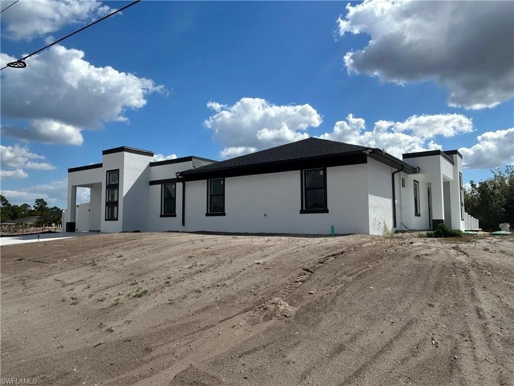 836/838 Milwaukee BLVD, LEHIGH ACRES, FL 33974 — photo 4